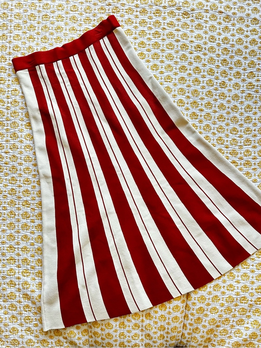 Roberto Collina Red and Cream Striped Pleated A-Line Skirt